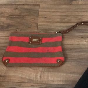 Express clutch💚💚